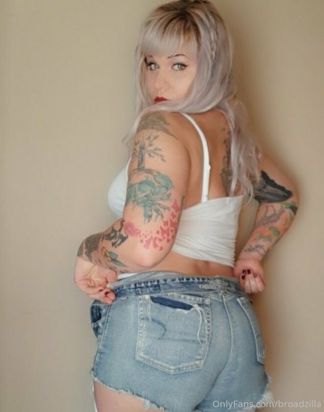 Broadzilla pretty pornstar picture