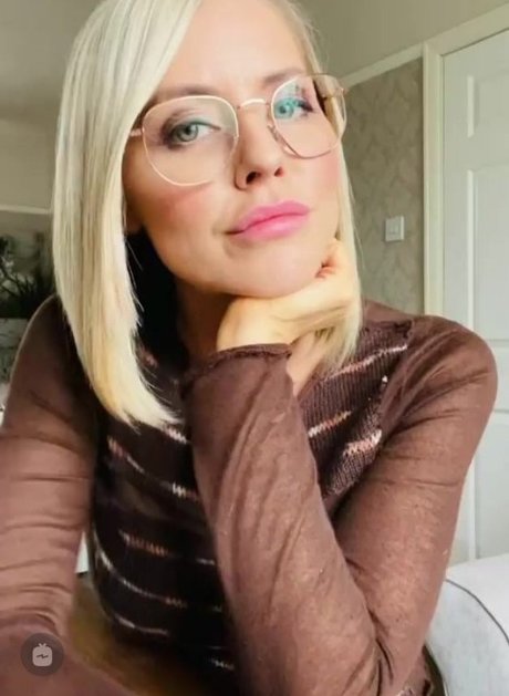 Stephanie Waring perfect actress archive