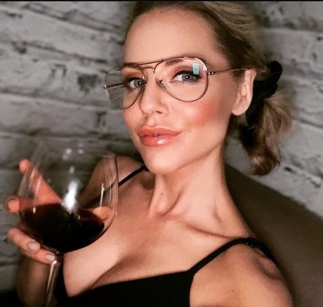 Stephanie Waring hd pornstar images