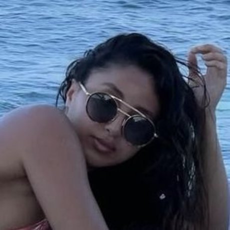 Akirayass free actress gallery