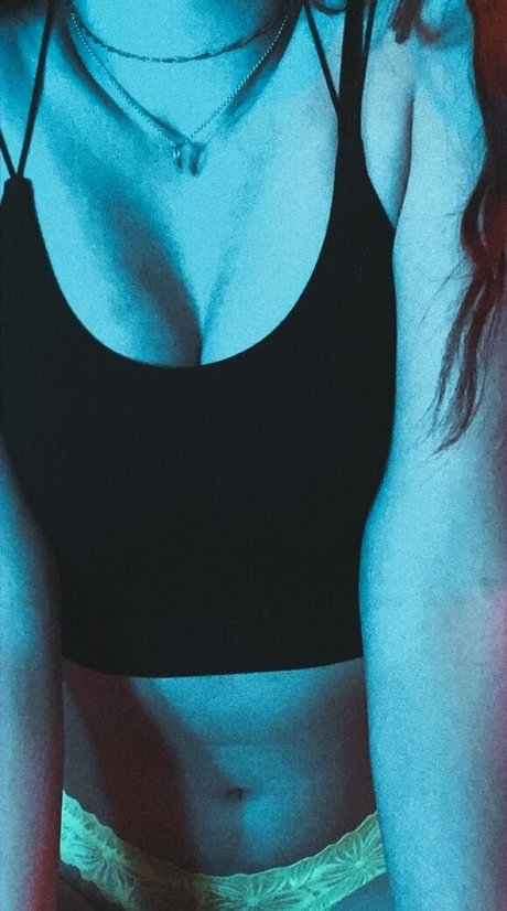 x devilinblack x star nude pics