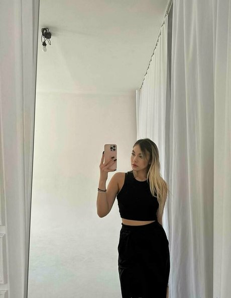 alicebrightt best pornstar gallery