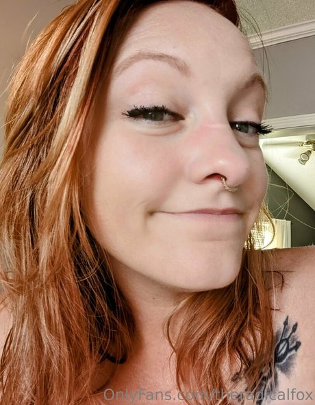 theradicalfox star nudes archive