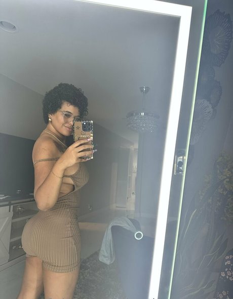 brunette petite onlyfans hot nude gallery