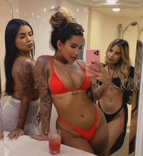 Muito Linda nudes actress archive