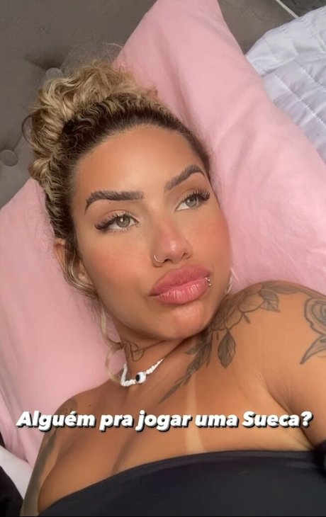 Muito Linda star hot img