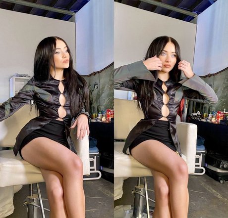 Sabrina Carpenter profile image