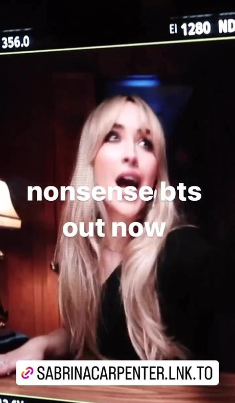 Sabrina Carpenter sex star pictures