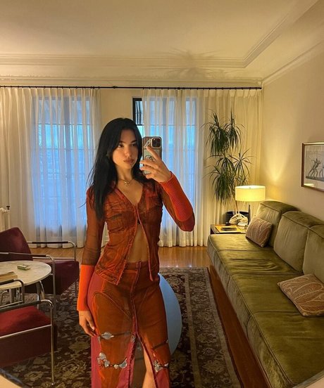 Dua Lipa erotic actress photos