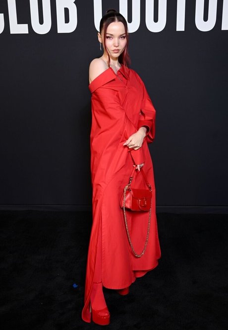 Dove Cameron hd star photos