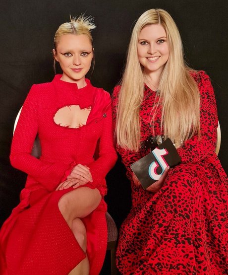 Maisie Williams nudes pornstar photos