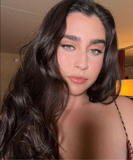 Lauren Jauregui nudes star img