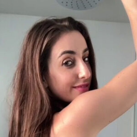 skinny brunette onlyfans pornos photos