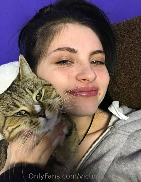 victoria hampton star nude picture