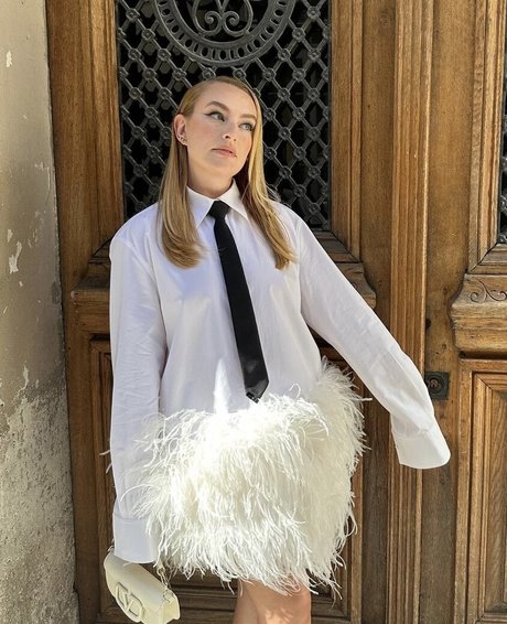 Amelia Dimoldenberg star best picture