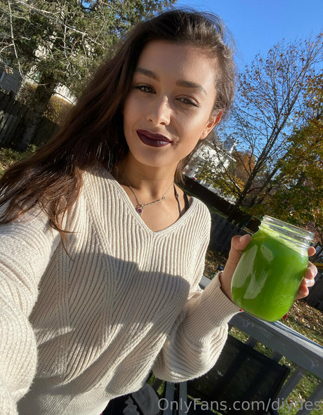 diydes nude pornstar img