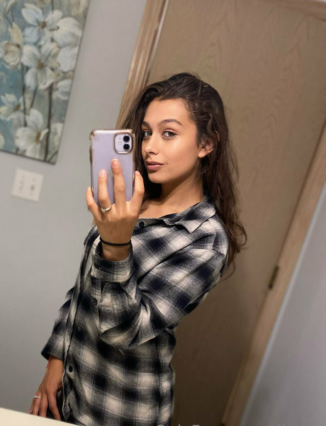 diydes model high quality photo