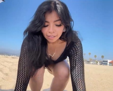 Aileen Senpai model xxx galleries