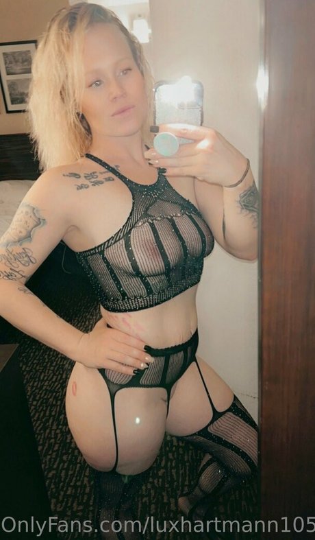 luxhartmann10527 nude pornstar gallery