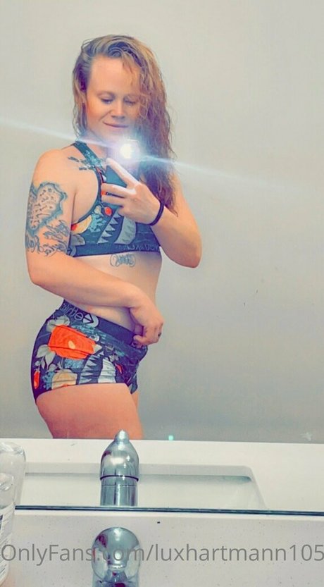 luxhartmann10527 pornographic model picture