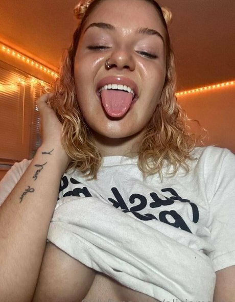 aliciamayer nude star image