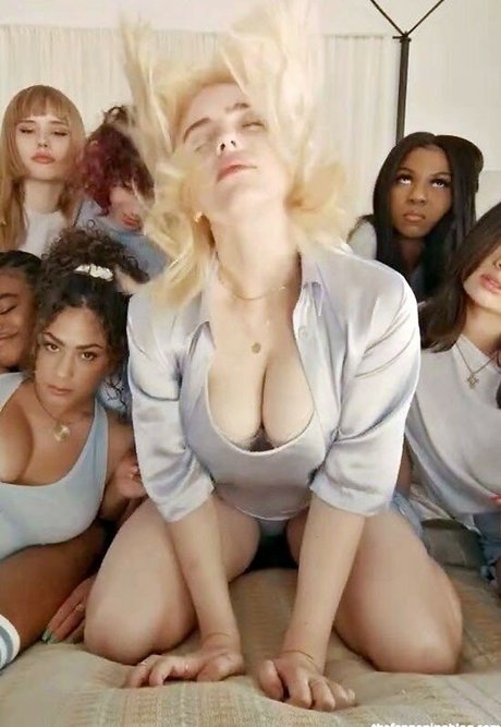 Billie Eilish star high quality gallery