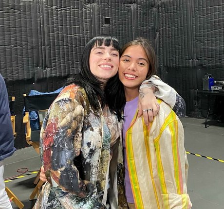 Billie Eilish free star pics