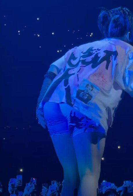 Billie Eilish model sexy images