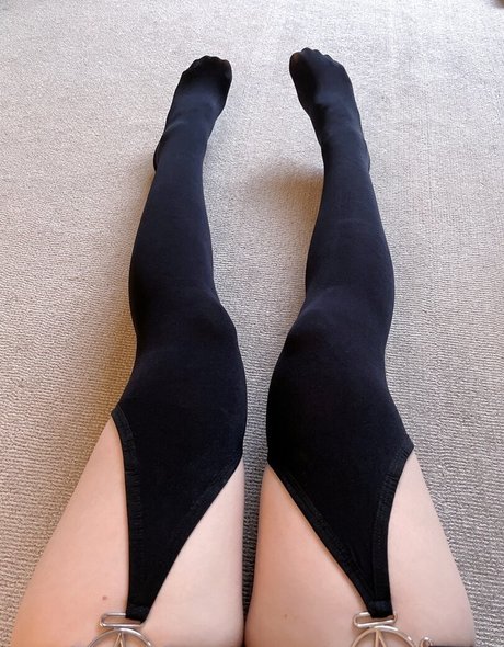 feet onlyfans nude img