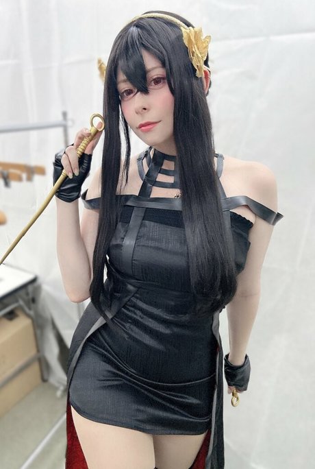 Yuriko Tiger porn model photo