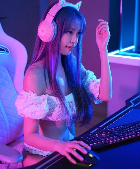 cathrynli top model img