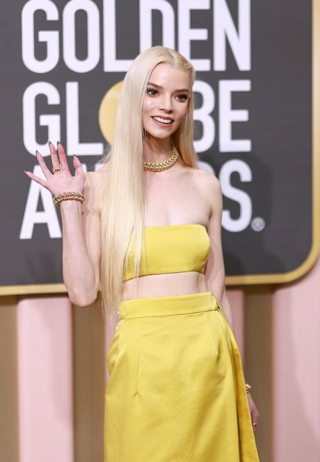 Anya Taylor Joy hd pornstar gallery
