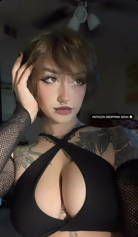 Redroomromance pornstar sex picture