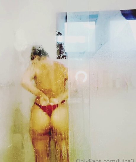 Luiza Ambiel hd actress pictures