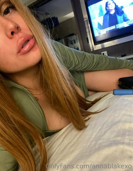 annablakexo nudes actress pictures