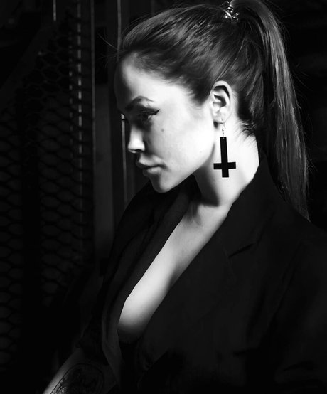 Margaritadirge nudes model pics