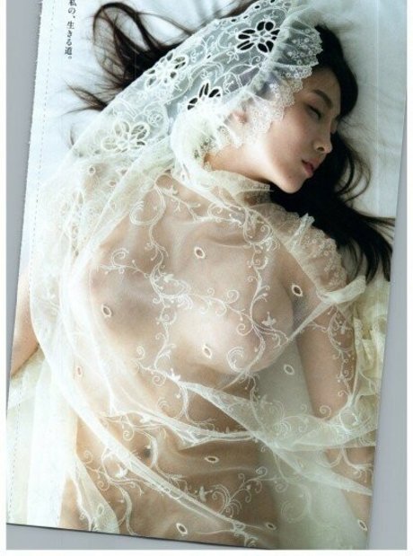 Tomomi Morisaki model photo