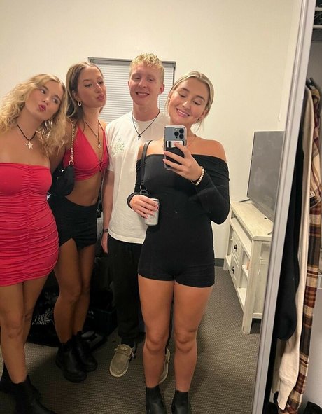 Alexa Meyer pornstar erotic galleries