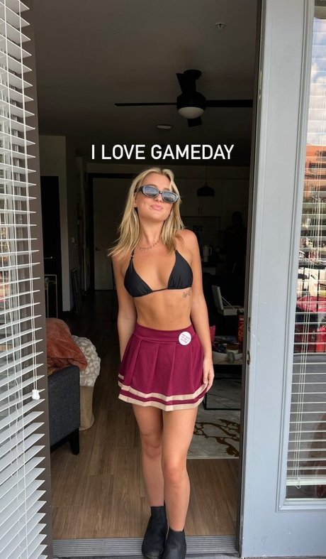 Alexa Meyer naked model gallery
