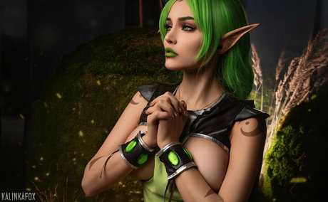 Kalinka Fox model pornographic image