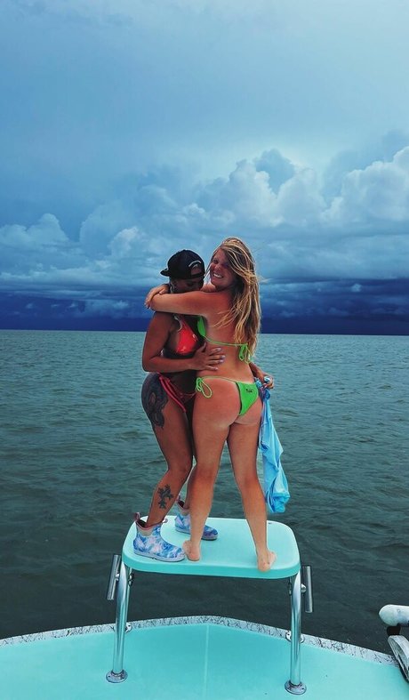 Philllybabyy pornstar sex pictures