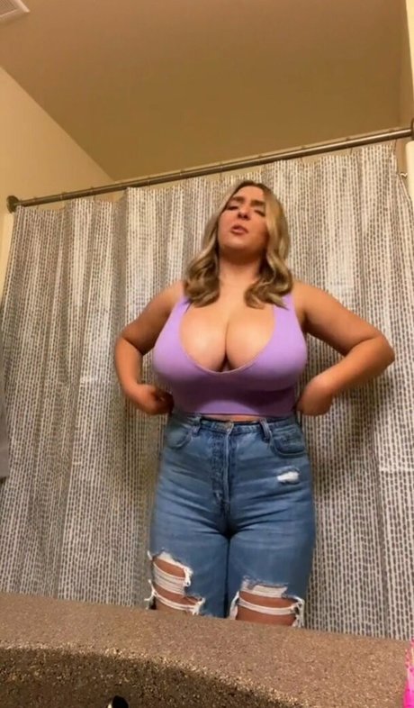 seerahb2 porn model photos