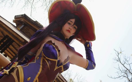 emquizii adult actress galleries