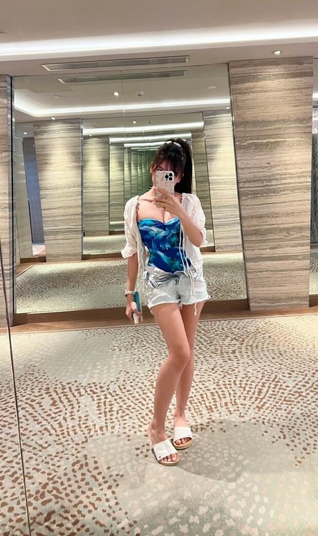 Eeeveenara sex star images