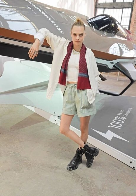 Cara Delevingne nude star image