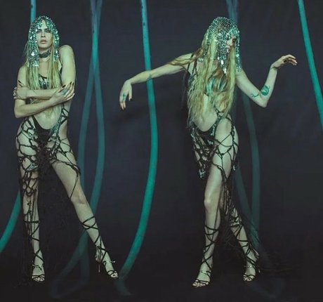 Cara Delevingne hot star pics