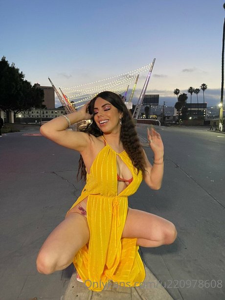 Lizbeth Rodriguez pretty star pictures