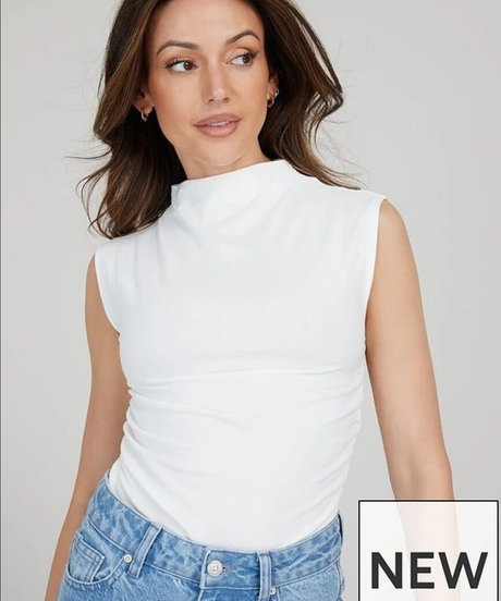 Michelle Keegan nude model pic