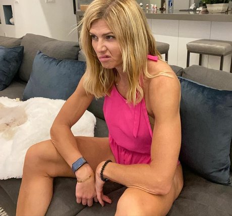 Torrie Wilson pornstar free pics