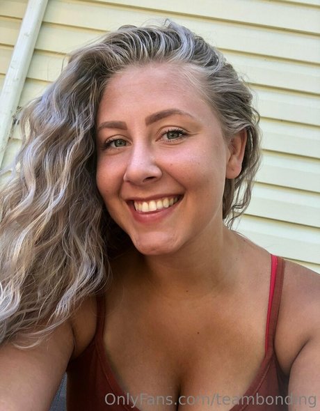 Teambonding model top photo